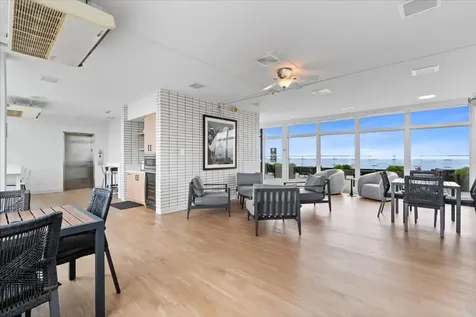 1440 North Lake Shore Drive Chicago IL 60610