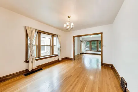 6034 West Berenice Avenue Chicago IL 60634