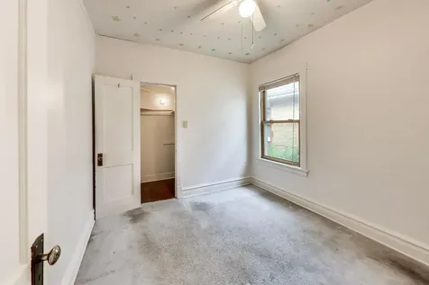 6034 West Berenice Avenue Chicago IL 60634