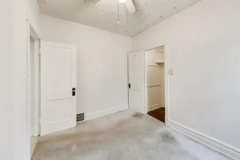 6034 West Berenice Avenue Chicago IL 60634