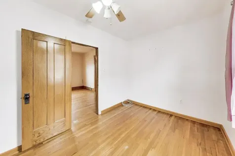 6034 West Berenice Avenue Chicago IL 60634