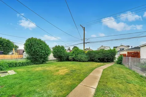 6034 West Berenice Avenue Chicago IL 60634