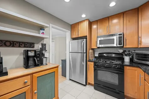 1575 Sandpebble Drive Wheeling IL 60090