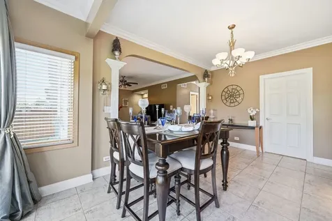 10813 Cook Avenue Oak Lawn IL 60453