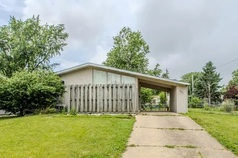 901 Mayflower Avenue Bloomington IL 61701