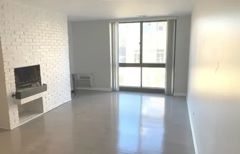 2201 North Cleveland Avenue Chicago IL 60614