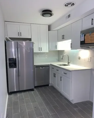 2201 North Cleveland Avenue Chicago IL 60614