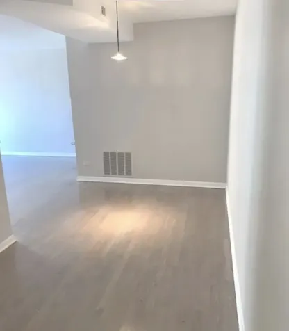 2201 North Cleveland Avenue Chicago IL 60614