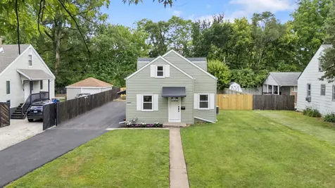 11401 South Whipple Street Merrionette Park IL 60803