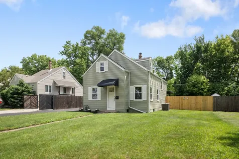 11401 South Whipple Street Merrionette Park IL 60803