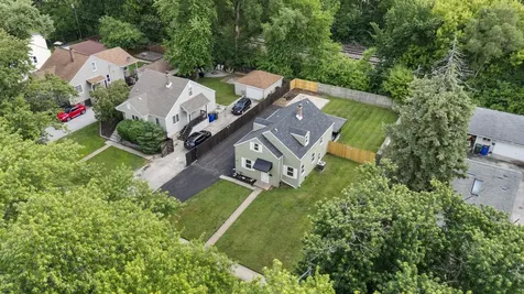 11401 South Whipple Street Merrionette Park IL 60803