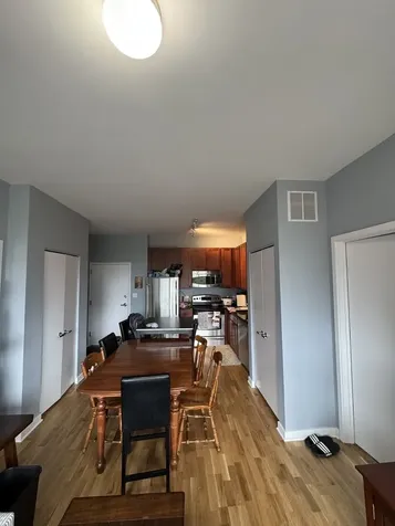 1 East 8th Street Chicago IL 60605