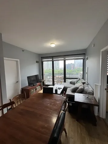 1 East 8th Street Chicago IL 60605