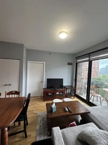 1 East 8th Street Chicago IL 60605