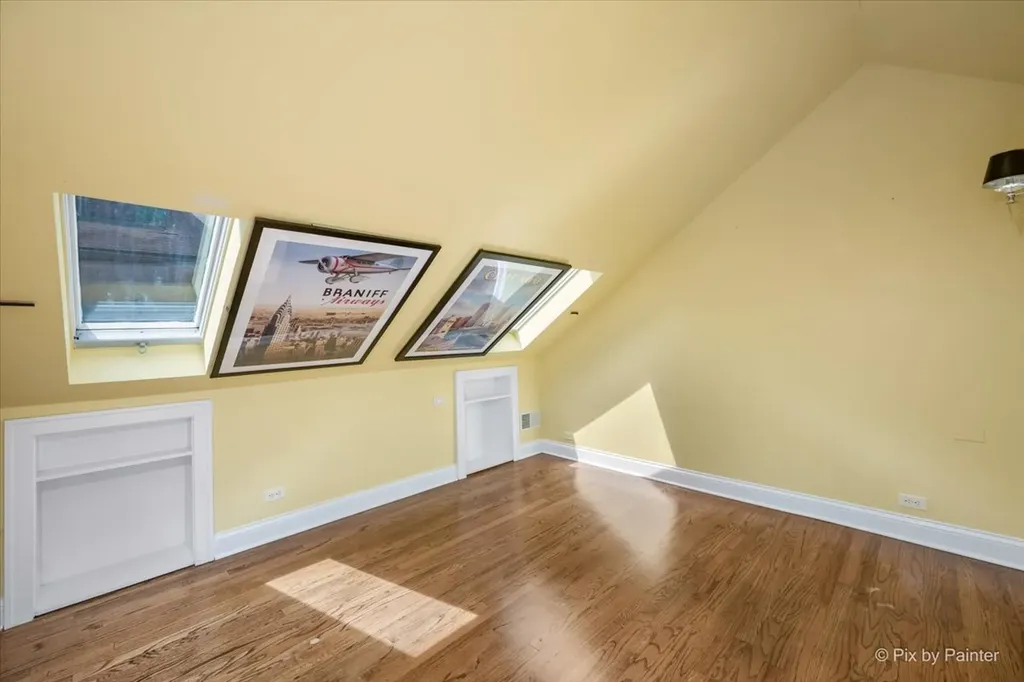 6840 South Constance Avenue Chicago IL 60649