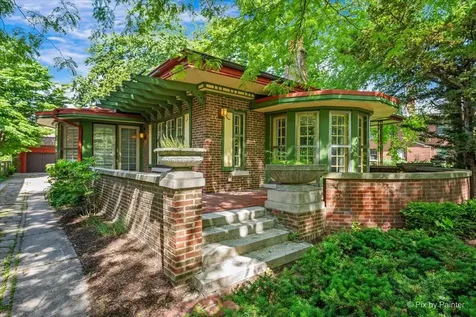 6840 South Constance Avenue Chicago IL 60649