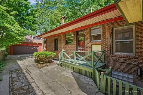6840 South Constance Avenue Chicago IL 60649
