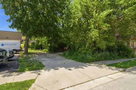502 Talcott Avenue Lemont IL 60439