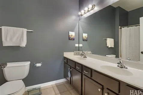 1623 Station Park Drive Grayslake IL 60030