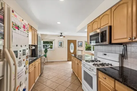 912 North Kaspar Avenue Arlington Heights IL 60004