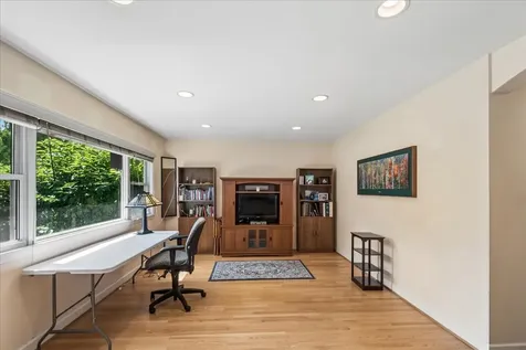 912 North Kaspar Avenue Arlington Heights IL 60004