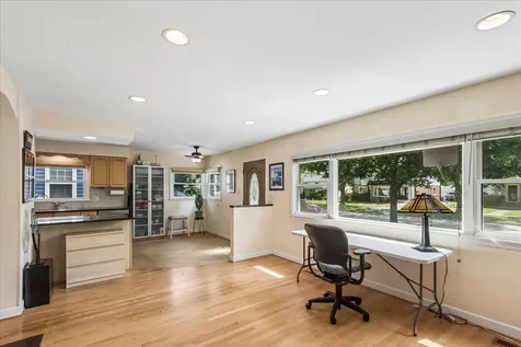 912 North Kaspar Avenue Arlington Heights IL 60004