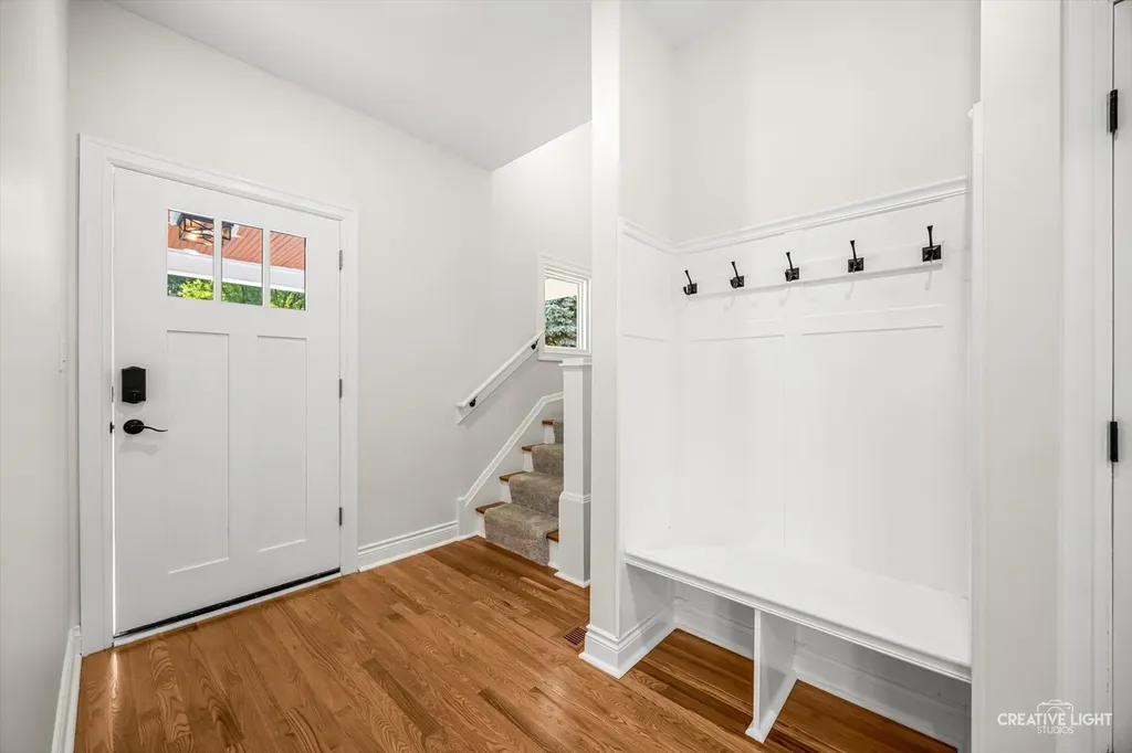 4633 Wolf Road Western Springs IL 60558