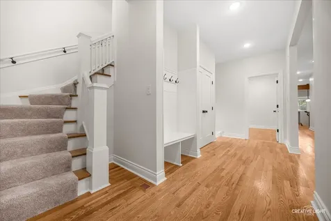 4633 Wolf Road Western Springs IL 60558