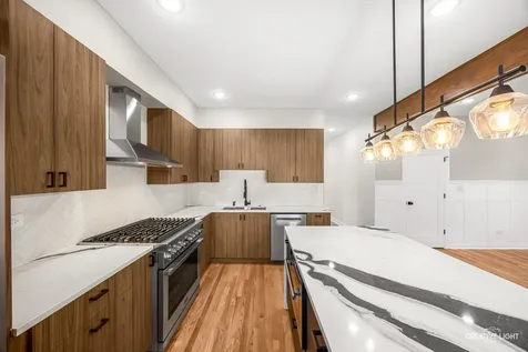 4633 Wolf Road Western Springs IL 60558