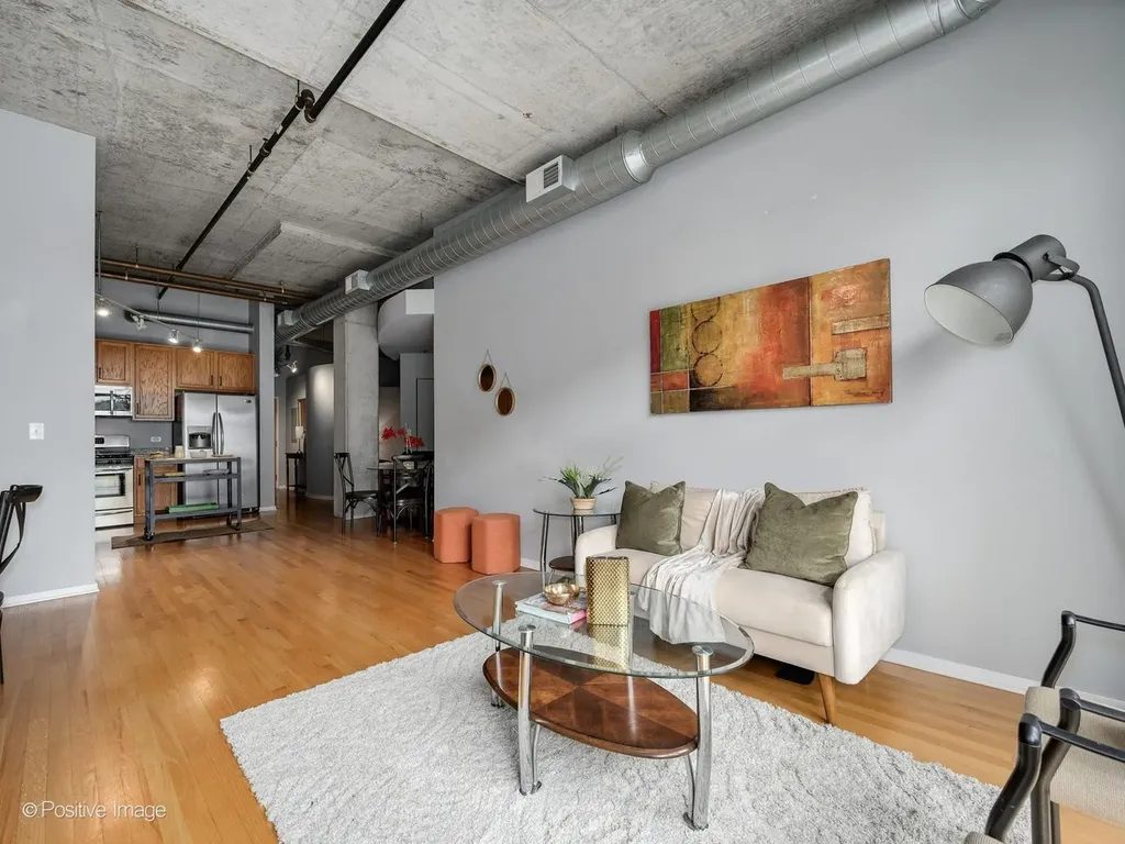 933 West Van Buren Street Chicago IL 60607