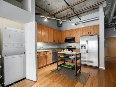 933 West Van Buren Street Chicago IL 60607
