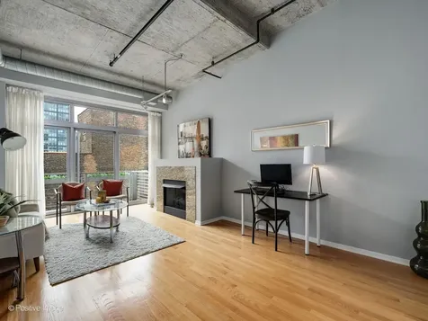 933 West Van Buren Street Chicago IL 60607