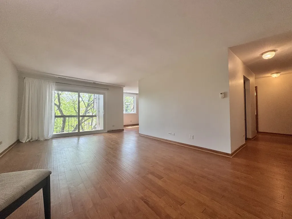 440 Raintree Court Glen Ellyn IL 60137