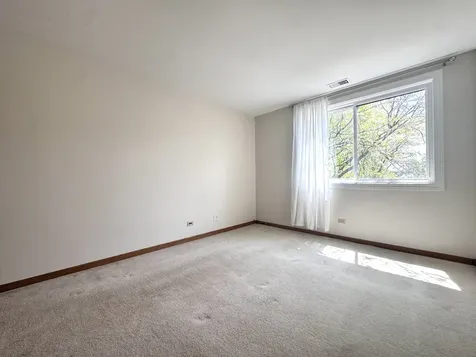 440 Raintree Court Glen Ellyn IL 60137