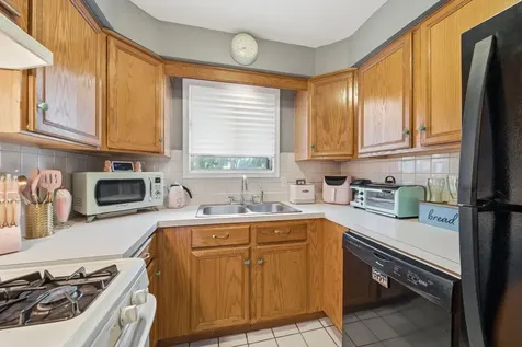 9812 Sayre Avenue Chicago Ridge IL 60415