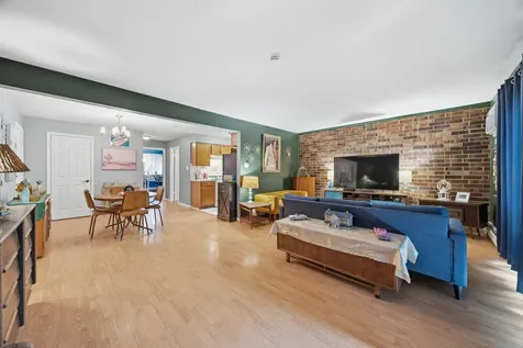 9812 Sayre Avenue Chicago Ridge IL 60415