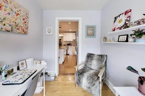 2245 West Melrose Street Chicago IL 60618