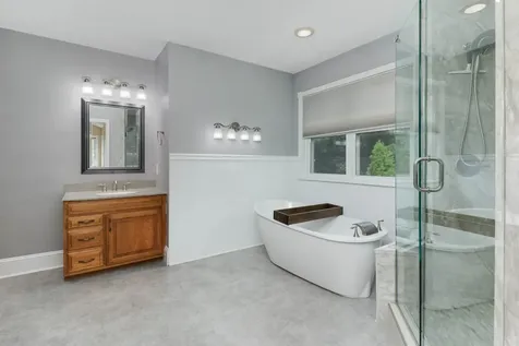 3010 Thornwood Lane Bloomington IL 61704