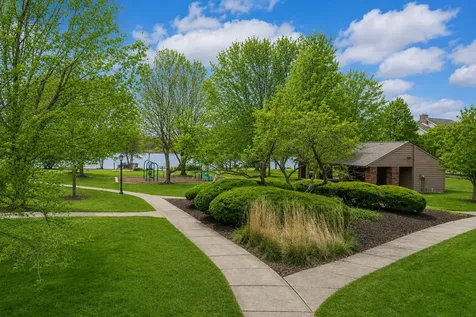 3010 Thornwood Lane Bloomington IL 61704