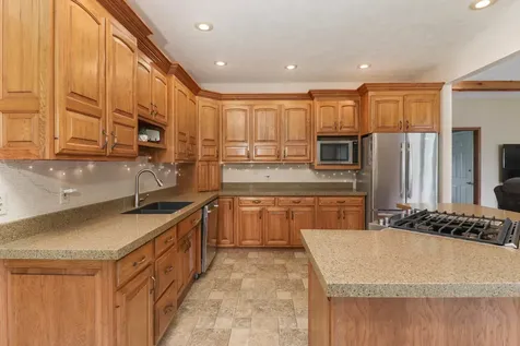 3010 Thornwood Lane Bloomington IL 61704