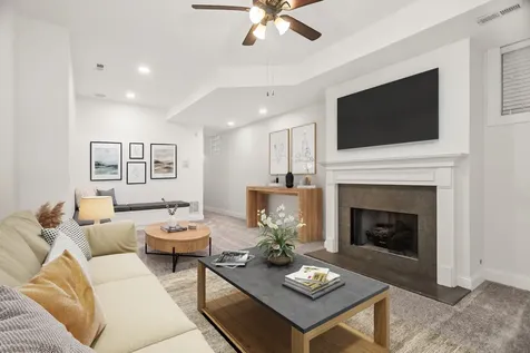 3928 North Greenview Avenue Chicago IL 60613