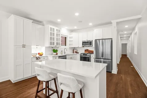 3928 North Greenview Avenue Chicago IL 60613