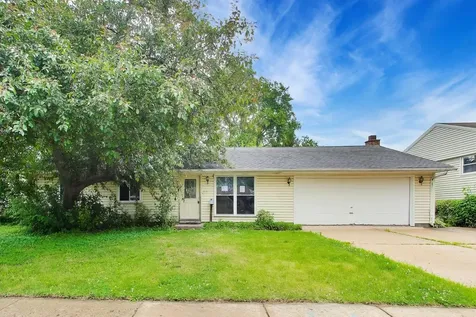619 Parkside Circle Streamwood IL 60107