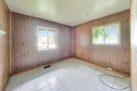 619 Parkside Circle Streamwood IL 60107