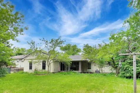 619 Parkside Circle Streamwood IL 60107