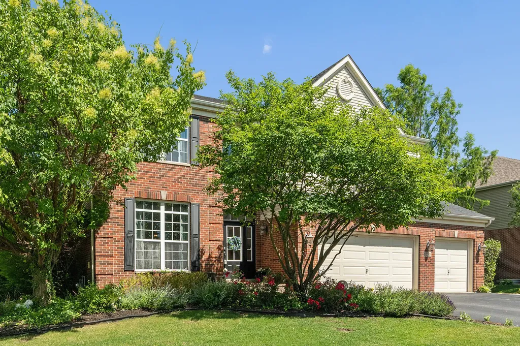 230 Ian Avenue New Lenox IL 60451