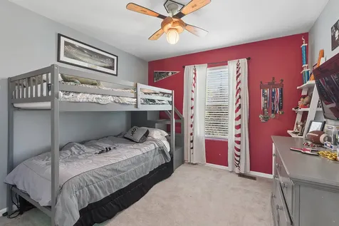 230 Ian Avenue New Lenox IL 60451