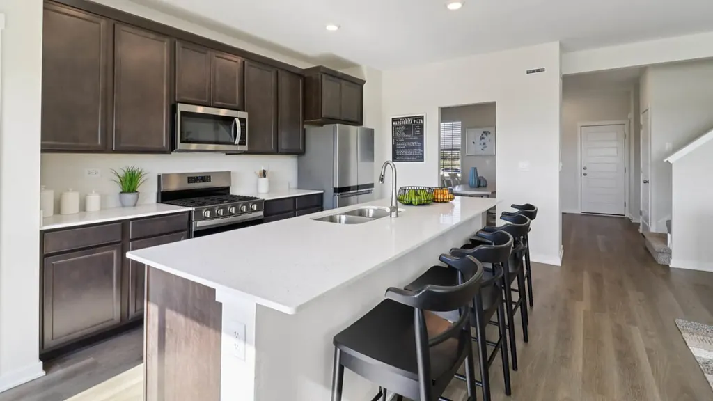1685 Baler Avenue Aurora IL 60503