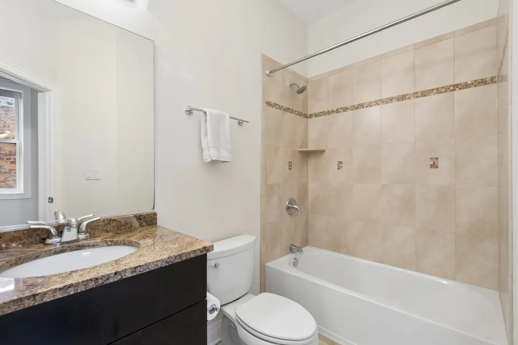 5945 North Campbell Avenue Chicago IL 60659