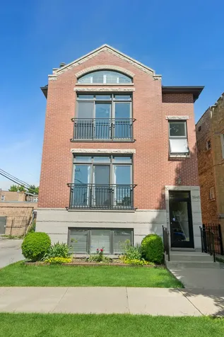5945 North Campbell Avenue Chicago IL 60659